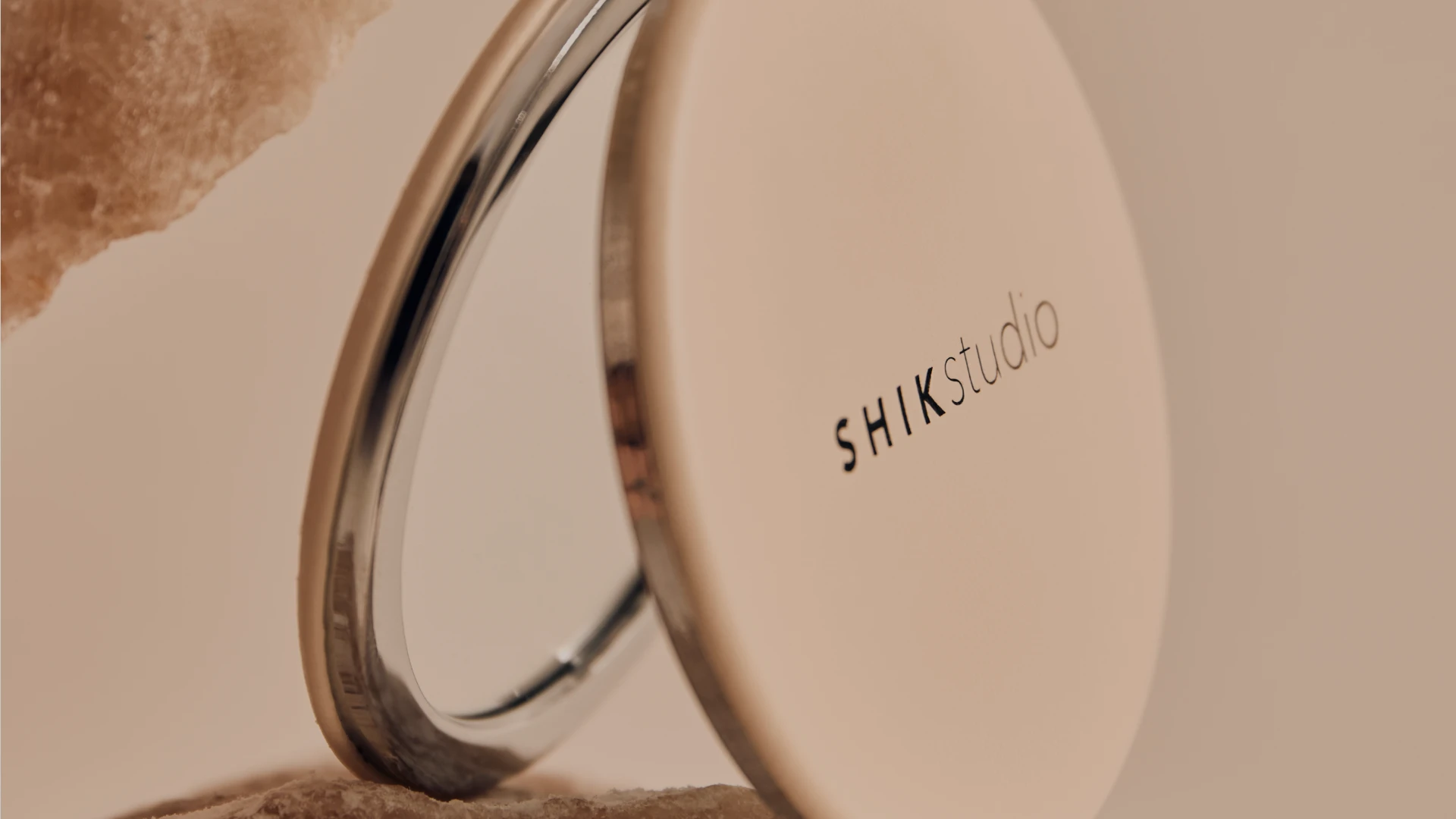 LIMITED COMPACT MIRROR