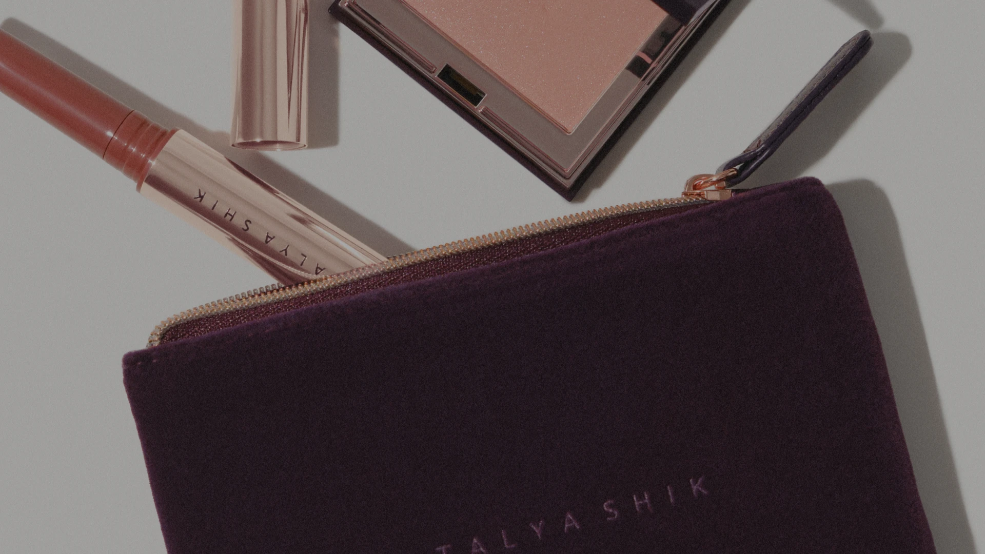 ELEGANT GIFTS